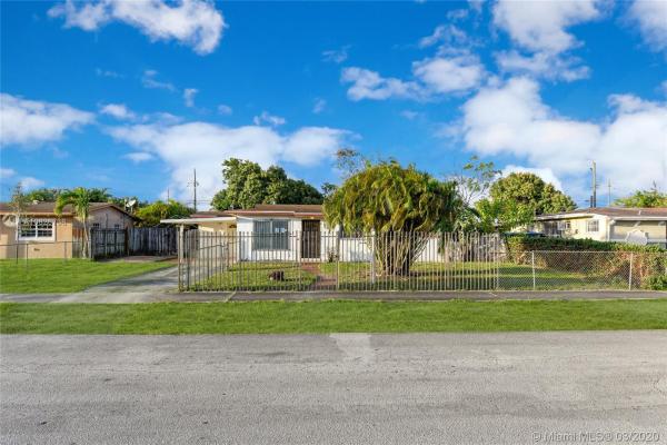 Lake Stevens Estates At Carol City, 5335 NW 181st Ter, Miami Gardens, Florida 33055, image 2