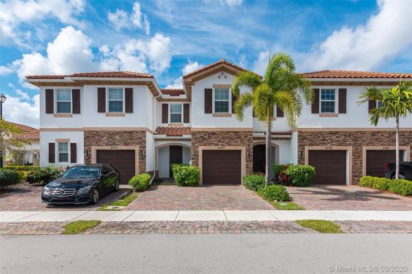 Charleston Commons, 4337 Chalmers Ln, West Palm Beach, Florida 33417, image 2