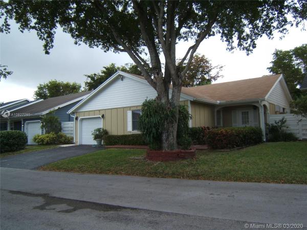 Willow Bend, 15018 SW 141st Pl, Country Walk, Florida 33186, image 2