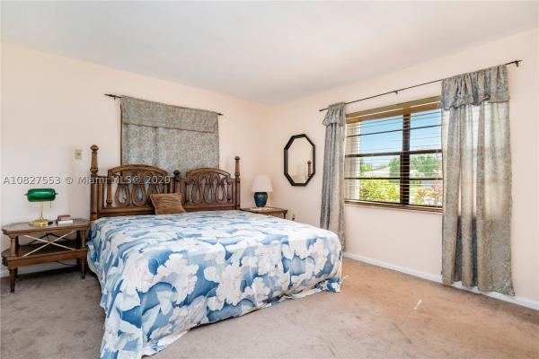 North Dade Country Club Village, 871 NW 207th St, Miami Gardens, Florida 33169, image 2