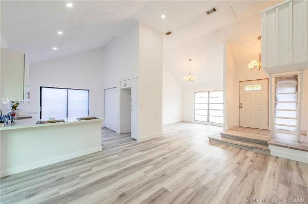 South Ridge Heights, 20613 SW 119th Pl, South Miami Heights, Florida 33177, image 2