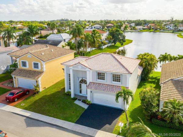 Wedgewood Cove, 14020 Oak Ridge Dr, Davie, Florida 33325, image 2