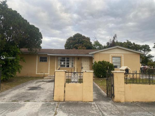 Jac-Mo Homes, 4525 NW 180th St, Miami Gardens, Florida 33055, image 2