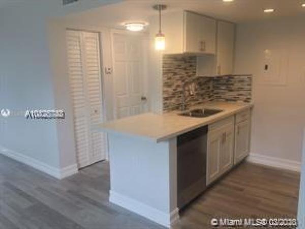 St Andrews Palm Beach, 1089 N Benoist Farms Rd #307, West Palm Beach, Florida 33411, image 2