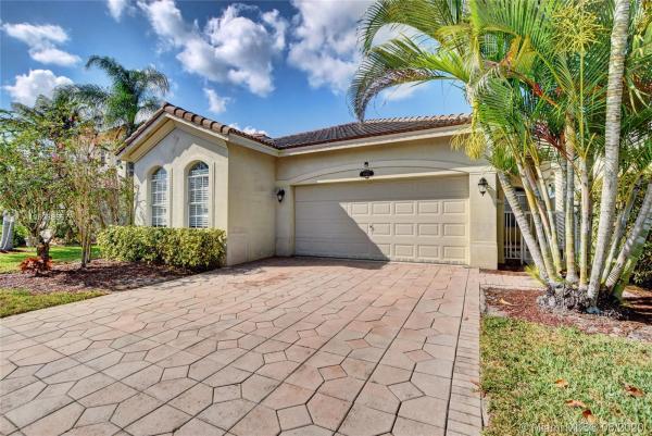 Black Diamond, 10637 Falls St, Wellington, Florida 33414, image 2