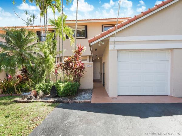 Townhomes Of La Jolla, 9109 SW 113th Place Cir W, Kendall, Florida 33176, image 2
