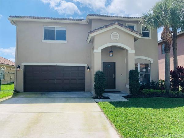 Borgata, 1537 Rialto Dr, Boynton Beach, Florida 33436, image 2