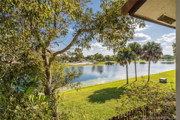 Village Homes In The Crossings, 13282 SW 114th Ln #68-2, The Crossings, Florida 33186, image 2
