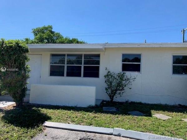 Rolling Green Ridge, 1991 NE 1st Ln, Boynton Beach, Florida 33435, image 2