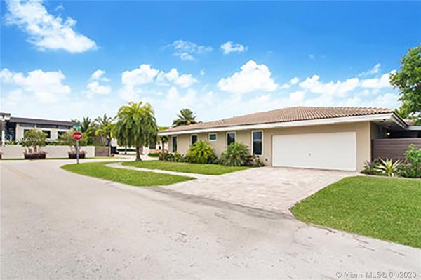 Shore Acres Plaza, 8450 N Bayshore Dr, Miami, Florida 33138, image 2
