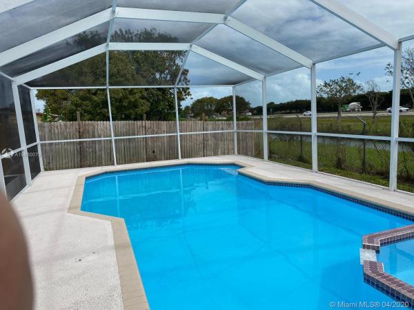 Gem Homes, 30015 SW 143rd Ct, Leisure City, Florida 33033, image 2
