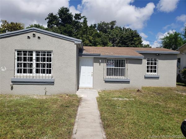 Stephens Manor, 1021 NW 73rd St, Gladeview, Florida 33150, image 2