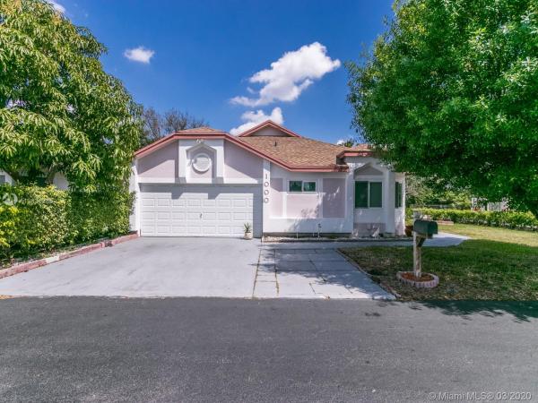 Hunter Glen, 1000 W Jasmine Ln, North Lauderdale, Florida 33068, image 2