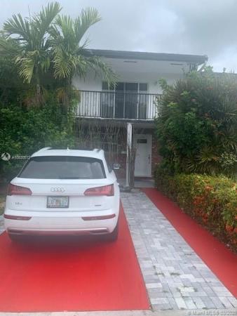Collonade, 2157 NE 122nd St #2157, North Miami, Florida 33181, image 2