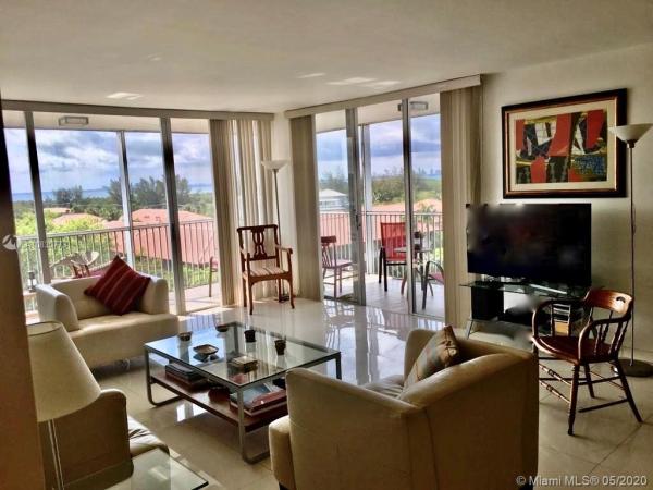Island Breakers, 150 Ocean Lane Dr #8D, Key Biscayne, Florida 33149, image 2