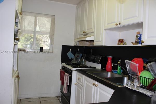 Lake Stevens Estates At Carol City, 5431 NW 174th Dr, Miami Gardens, Florida 33055, image 3