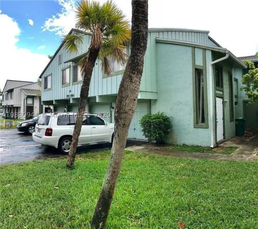 Habitat 2, 5986 NW 21st St #56-E, Lauderhill, Florida 33313, image 1