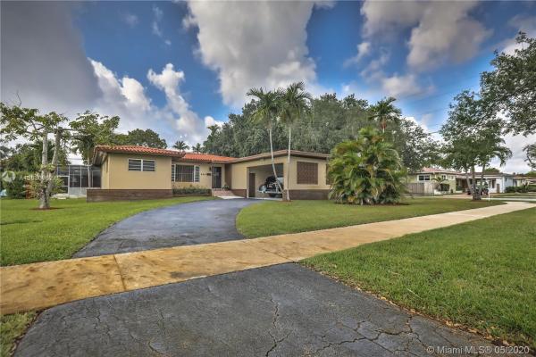 Karen Park, 980 Nightingale Ave #, Miami Springs, Florida 33166, image 2
