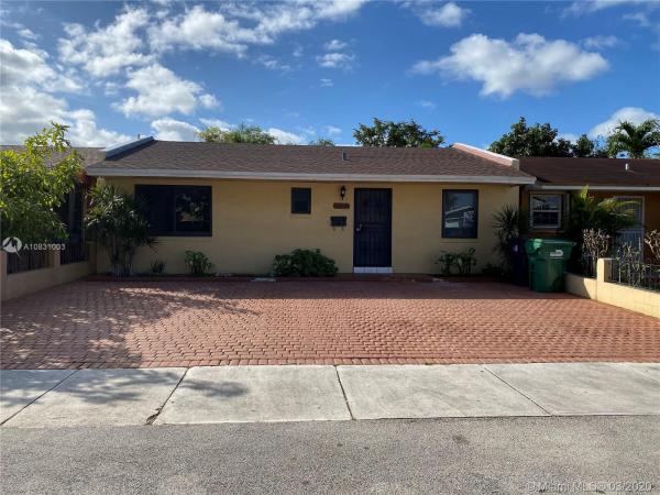 Royale Green, 12924 SW 45th Ter, Kendale Lakes, Florida 33175, image 2