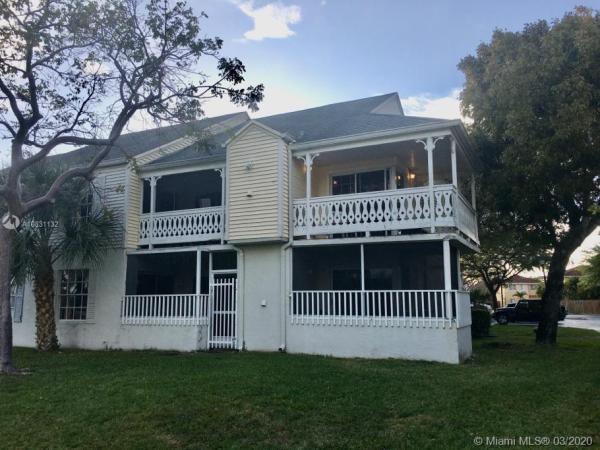 10521 Mahogany Key Cir #102, The Hammocks, Florida 33196, image 2