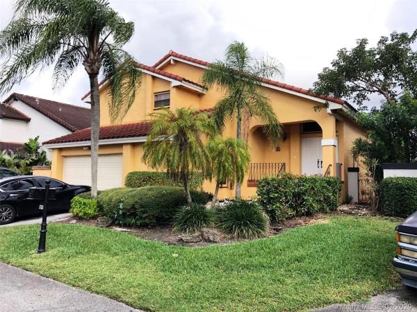 Patio Homes At The Moors, 17521 NW 61 Ct #, Country Club, Florida 33015, image 2