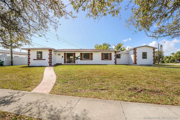 Palmetto Country Club Estates, 9860 Colonial Dr, Palmetto Estates, Florida 33157, image 2