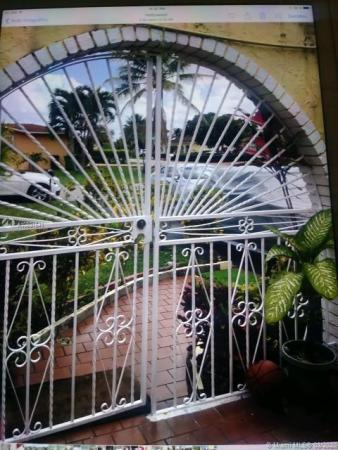 The Knolls, 2504 Andora Pl, Miramar, Florida 33025, image 2