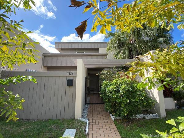 Creekside Villas, 7424 SW 106th Pl, Kendall, Florida 33173, image 1