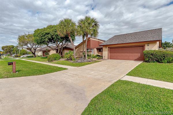 Montoya Estates, Boca Raton, Florida 33433, image 2