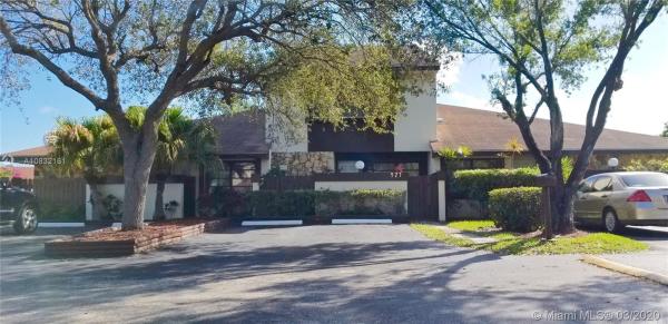 Seldins Estates, 272 NE 200th Ter #272, Ives Estates, Florida 33179, image 2