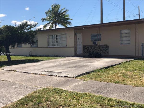 Lee Homes, 3340 SW 97th Ct, University Park, Florida 33165, image 2