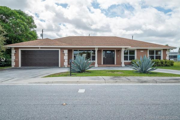 Acrehome Park, 1397 W 35th St, Riviera Beach, Florida 33404, image 2