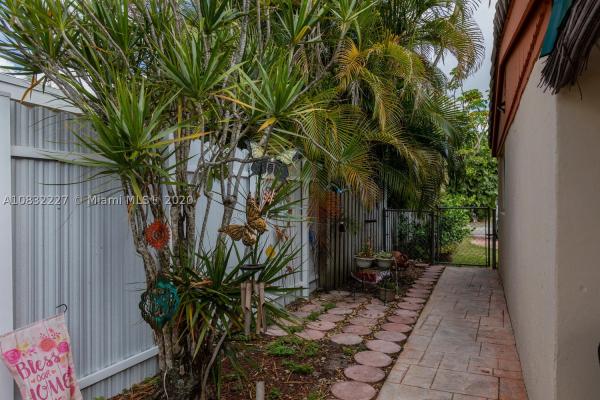 Fulford By The Sea, 1424 NE 179th St, North Miami Beach, Florida 33162, image 3