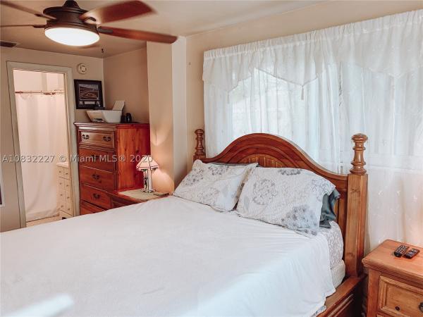 Fulford By The Sea, 1424 NE 179th St, North Miami Beach, Florida 33162, image 2