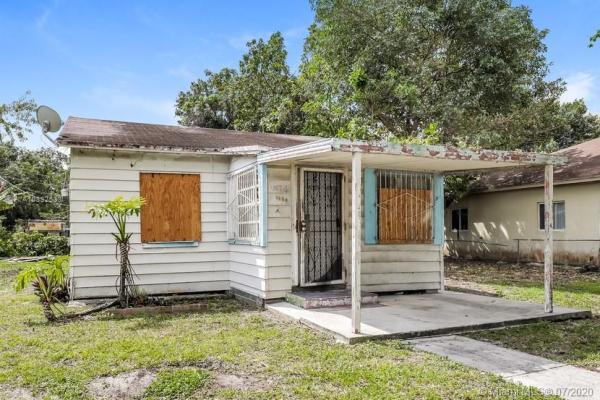 West Silver Crest, 1234 NW 102nd St, Pinewood, Florida 33147, image 2