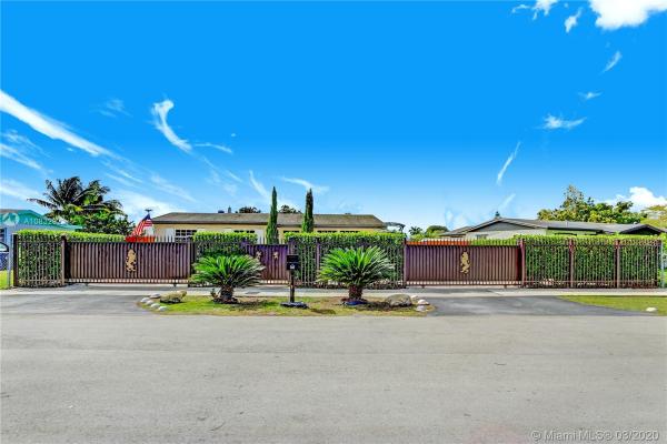 Newton Heights, 30208 SW 158th Pl, Leisure City, Florida 33033, image 2