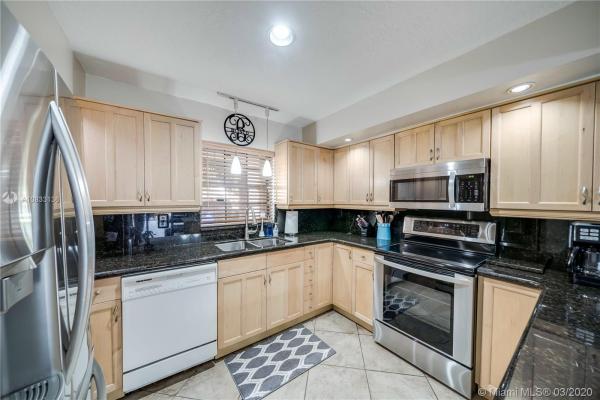 Chateaulaine, 136 NW 115th Ter, Plantation, Florida 33325, image 2