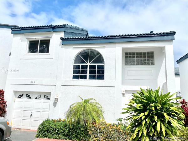 San Simeon, 363 NE 211th Ter, Ives Estates, Florida 33179, image 2