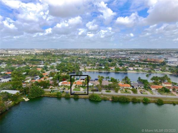 Bass Lake Estates, 1045 Bluebird Ave, Miami Springs, Florida 33166, image 2