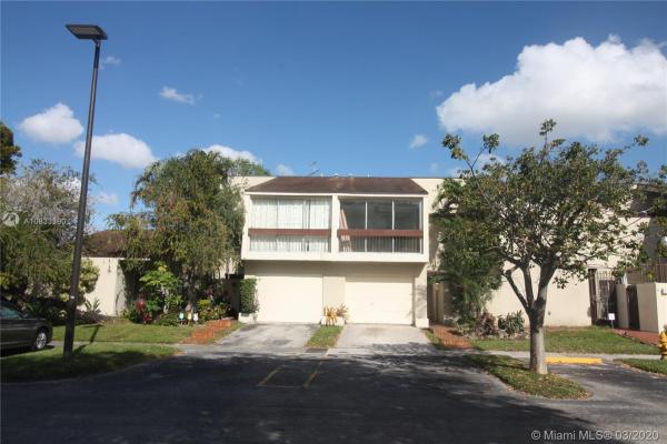 Oakview, 9153 Fontainebleau Blvd #3, Fountainebleau, Florida 33172, image 2