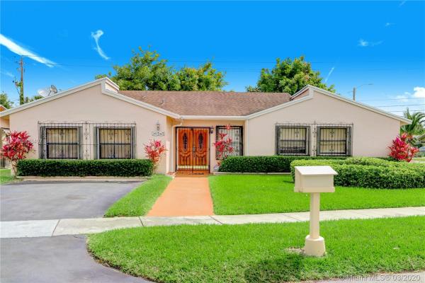 Cantisano, 16545 SW 103rd Ct, Palmetto Estates, Florida 33157, image 2
