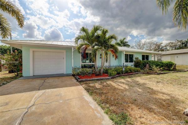 2644 SW Chestnut Ln, Florida 34953, image 2