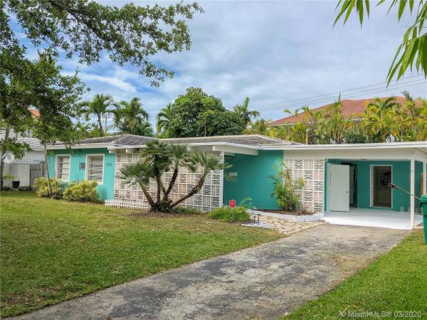 Tropical Isle Homes, 544 Warren Ln, Key Biscayne, Florida 33149, image 2