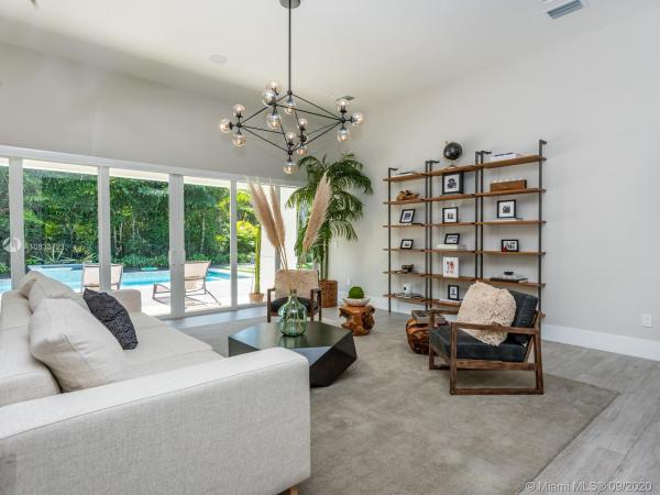 North Pinecrest, 6900 SW 90th St, Pinecrest, Florida 33156, image 2