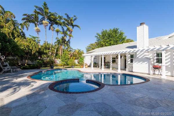 Robin's Run West, 14452 SW 147th Ct, Country Walk, Florida 33196, image 2
