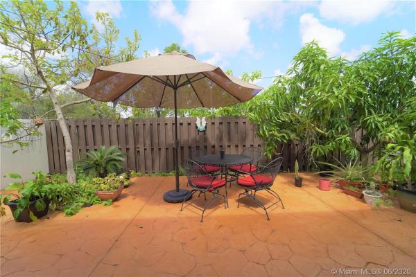Devon Aire Villas, 12241 SW 113th Ln, The Crossings, Florida 33186, image 2