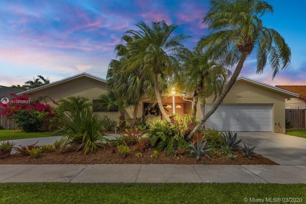 Caravel At Calusa, 13841 SW 108th St, The Hammocks, Florida 33186, image 2