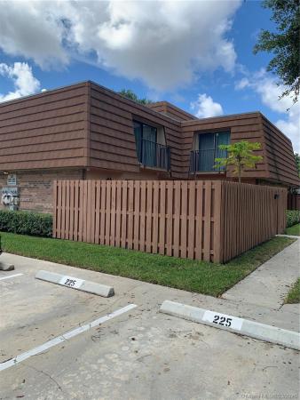 Camelot Gardens, Cooper City, Florida 33026, image 2