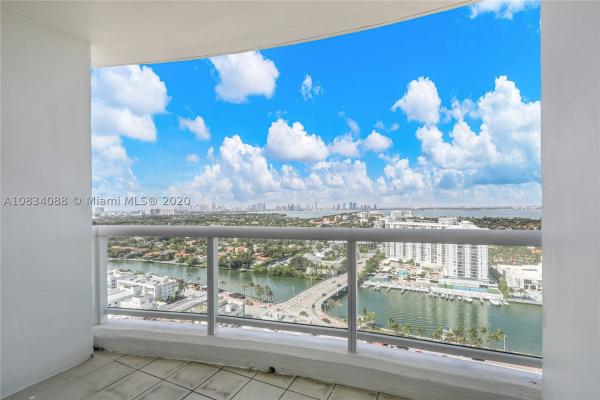 La Tour, 4201 Collins Ave #2501, Miami Beach, Florida 33140, image 2