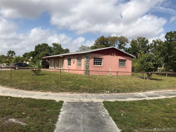 Carol City Gardens, 4403 NW 203rd Ter, Miami Gardens, Florida 33055, image 2
